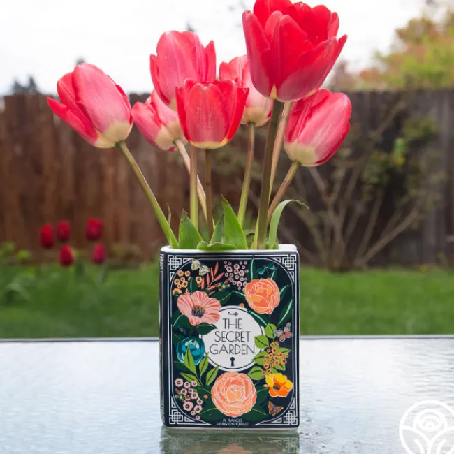 Secret Garden Book Vase>Heirloom Roses Hot